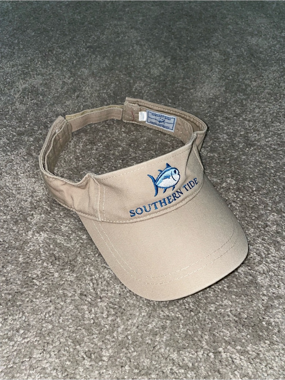 Southern Tide Classic Skipjack Embroidered Visor Khaki Tan